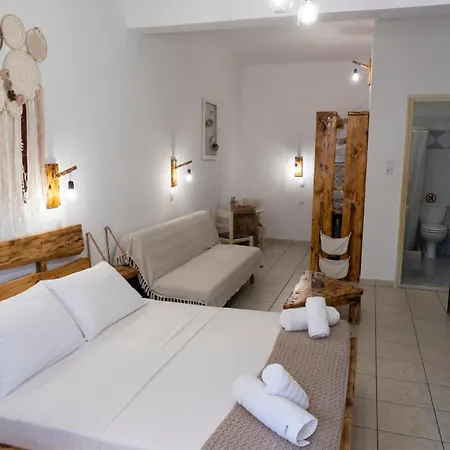 Onar Syros - Rustic Πανσιόν