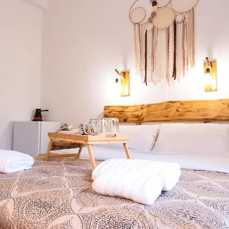 Onar Syros - Rustic Πανσιόν