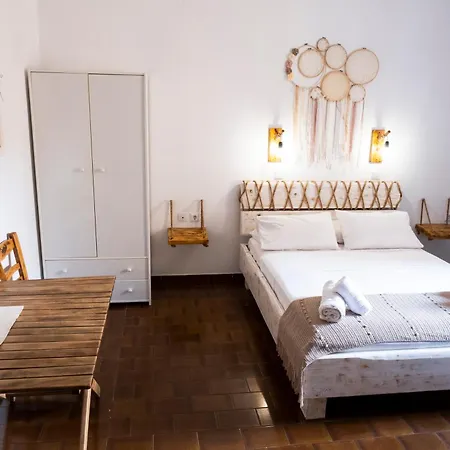Onar Syros - Rustic Pensionat 3*