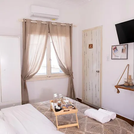 Onar Syros - Rustic Gæstehus 3*