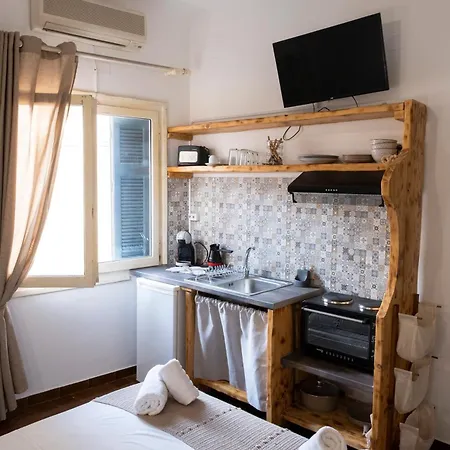 Onar Syros - Rustic Pensionat