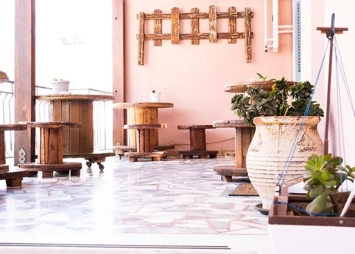 Onar Syros - Rustic 3* Ermoupoli